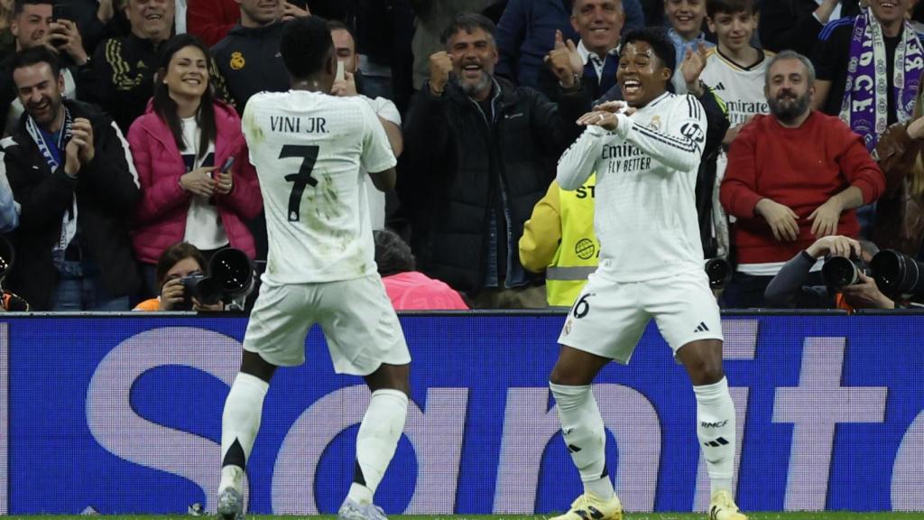 Endrick, autor del primer gol a la Real, baila junto a Vinicius