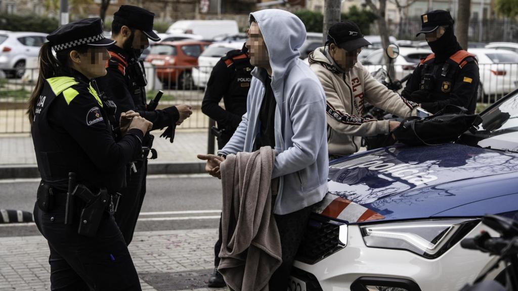 Imagen de archivo de un patrullaje con Mossos d'Esquadra en el marco del 'Pla Kanpai'