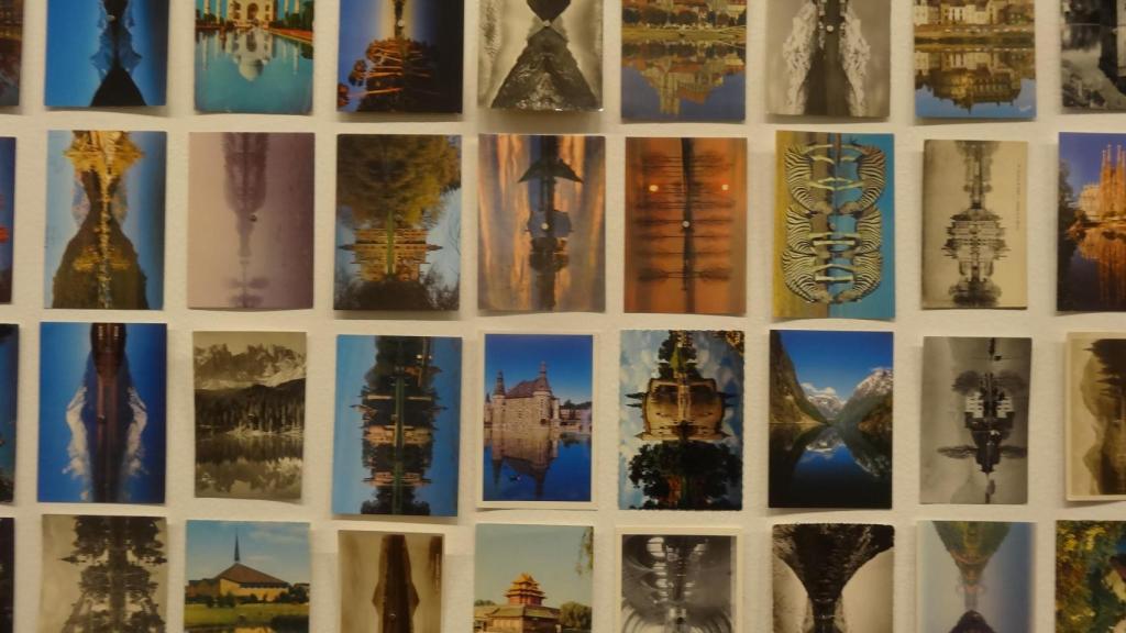 Imagen de una selección de postales de Oriol Vilanova