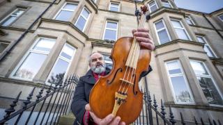 Imagen de archivo de un violinista