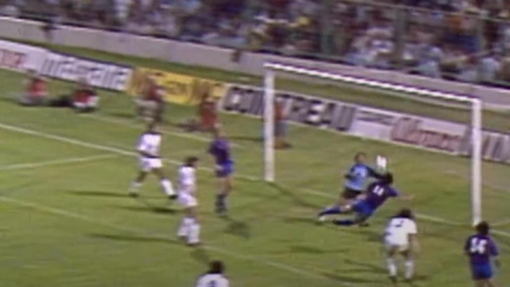 Gol de Marcos al Real Madrid en 1983