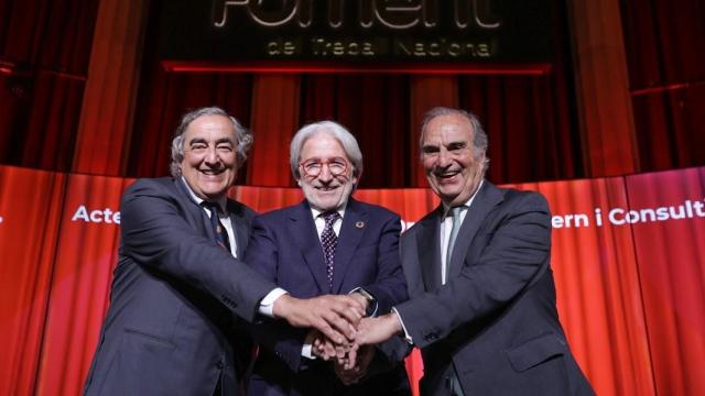 Juan Rosell, Josep Sánchez Llibre y Joaquim Gay de Montellà, en el homenaje de Foment