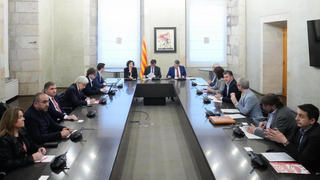 Plano general de la reunión del Consejo de Diálogo Social de Cataluña, con representantes de Foment del Treball, Pimec, CCOO y UGT.