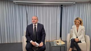 Alejandro Fernández y Cayetana Álvarez de Toledo esta tarde en el Círculo Bellas Artes de Madrid