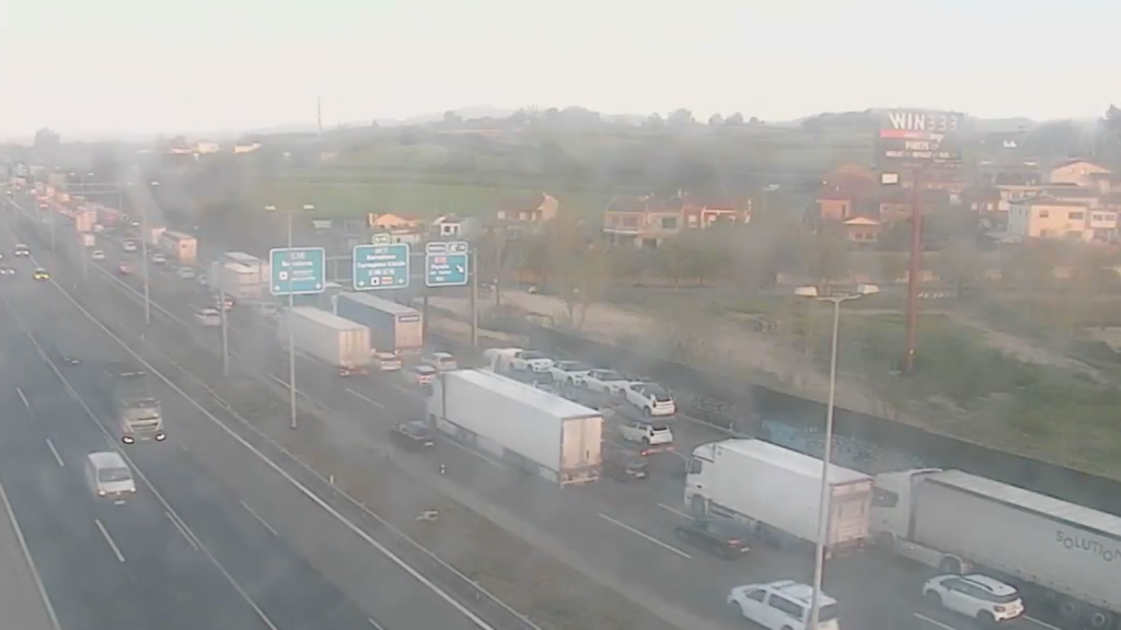 Tráfico en la AP-7 este lunes