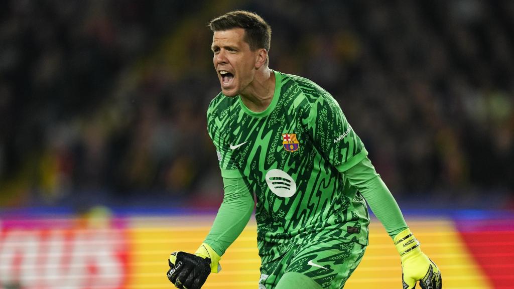 Wojciech Szczesny reacciona durante el Barça-Borussia Dortmund de Champions League
