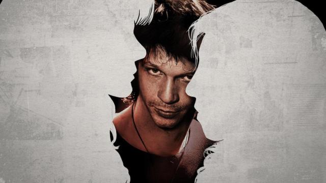 Imagen de la miniserie de Netflix, 'De rockstar a assasin'