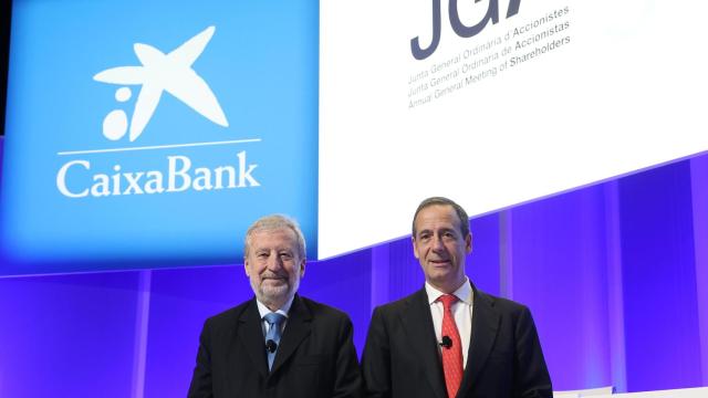 El presidente de Caixabank, Tomás Muniesa (izq.), y el consejero delegado, Gonzalo Gortázar / CAIXABANK