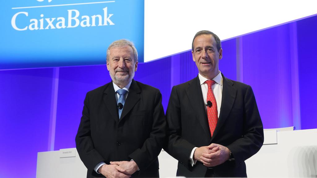 El presidente de Caixabank, Tomás Muniesa (izq.), y el consejero delegado, Gonzalo Gortázar / CAIXABANK