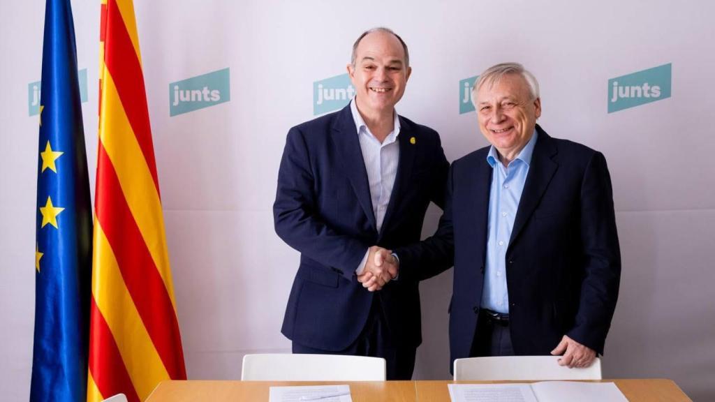 Jordi Turull firma un acuerdo estable de colaboración con Moviment d'Esquerres