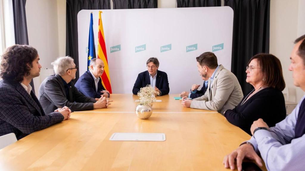 Junts firma un acuerdo de colaboración con Moviment d'Esquerres