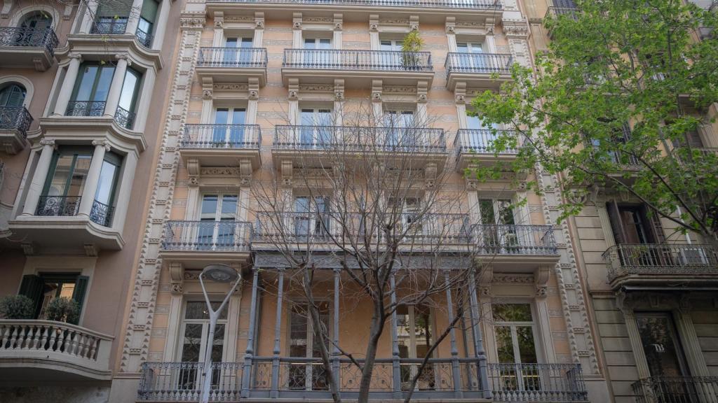 Fachada de la editorial Anagrama