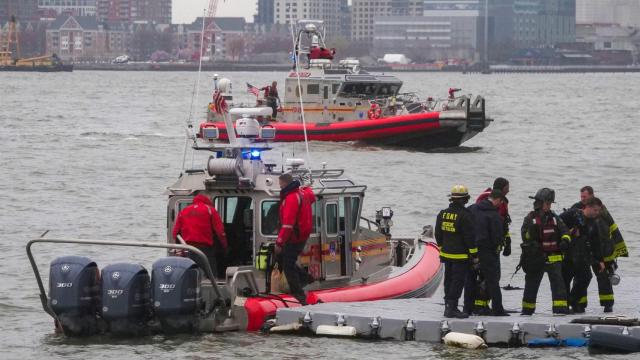 Cierra la empresa aérea involucrada en el accidente en el río Hudson donde murió una familia catalana