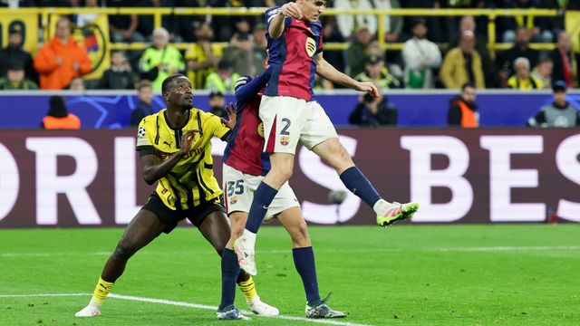 Cubarsí evita una ocasión del Dortmund