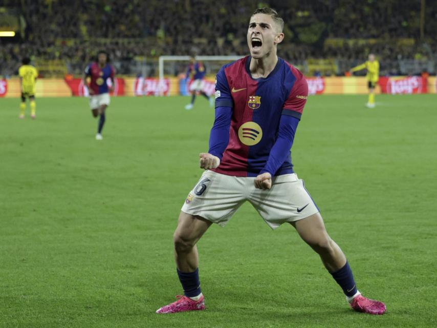 Fermín celebra el gol del Barça en Dortmund