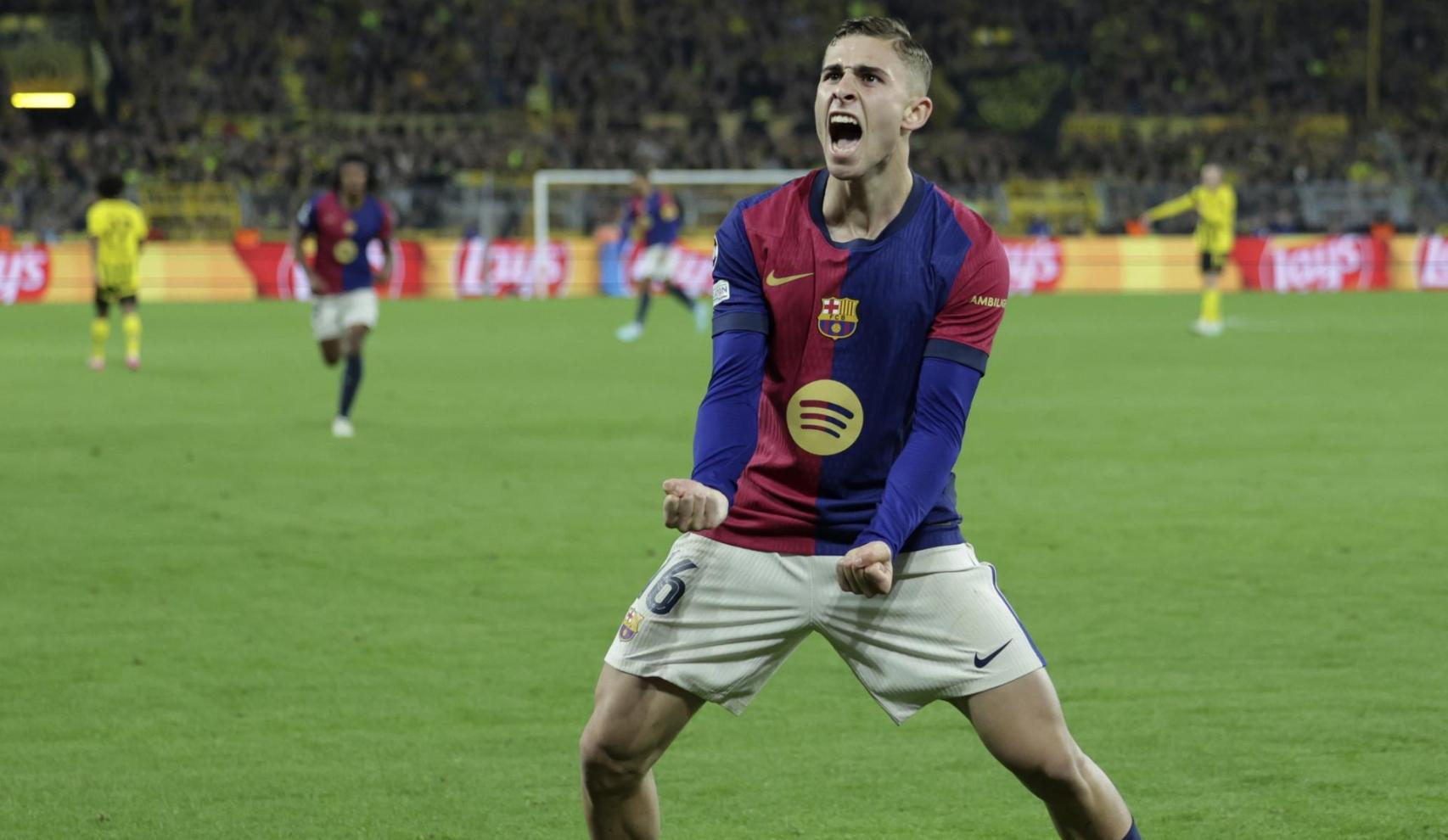Fermín celebra el gol del Barça ante el Borussia