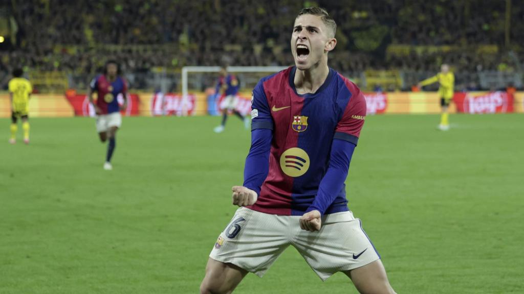 Fermín celebra el gol del Barça ante el Borussia