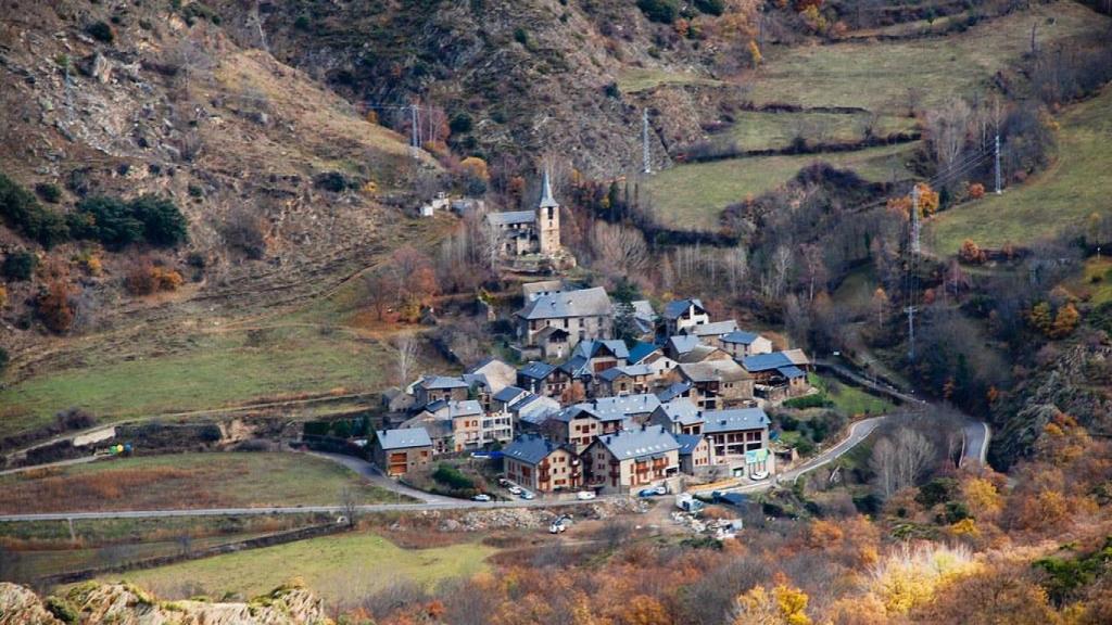 El pueblo de Cataluña de 39 habitantes en peligro de expansión por culpa de una urbanización, Sorpe