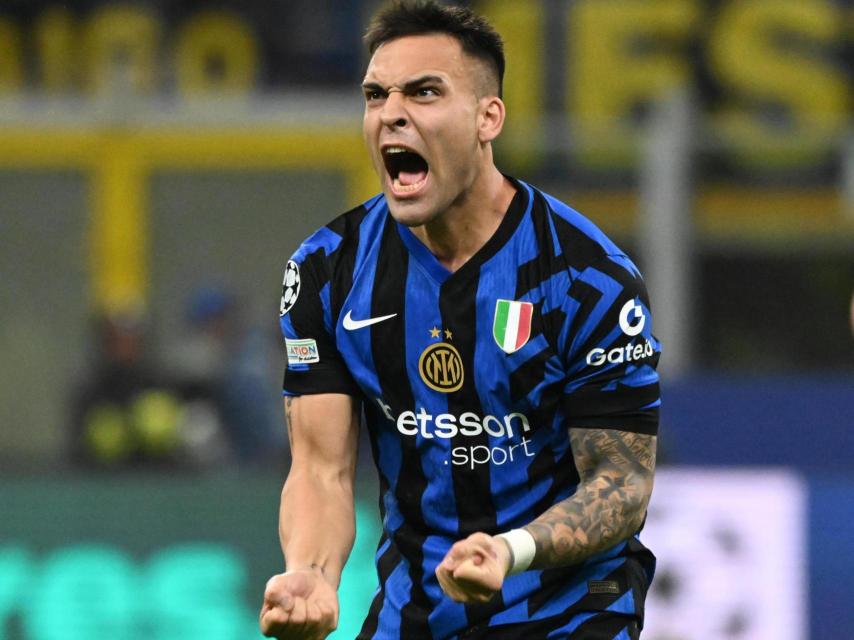 Lautaro Martínez celebra un gol contra el Bayern de Múnich en la Champions League