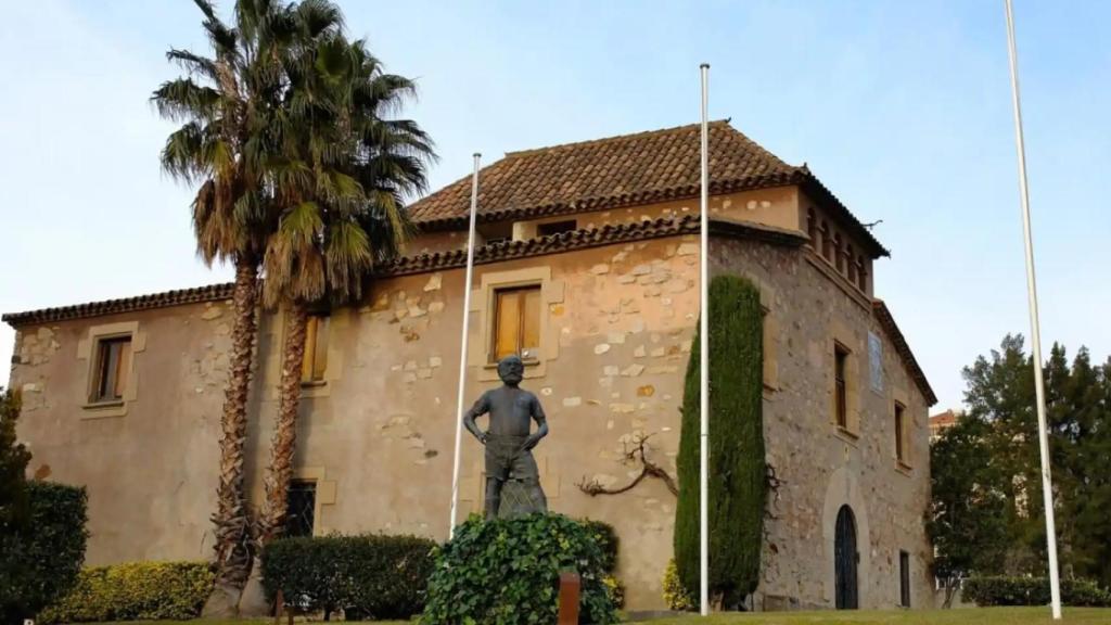 La Masía Can Planes, ubicada junto al recinto del Camp Nou