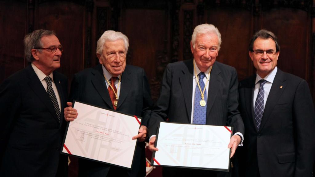 L'exconseller Xavier Tria, Pere MIr (2n esq.), Antoni Vila-Casas i l'expresident Artur Mas