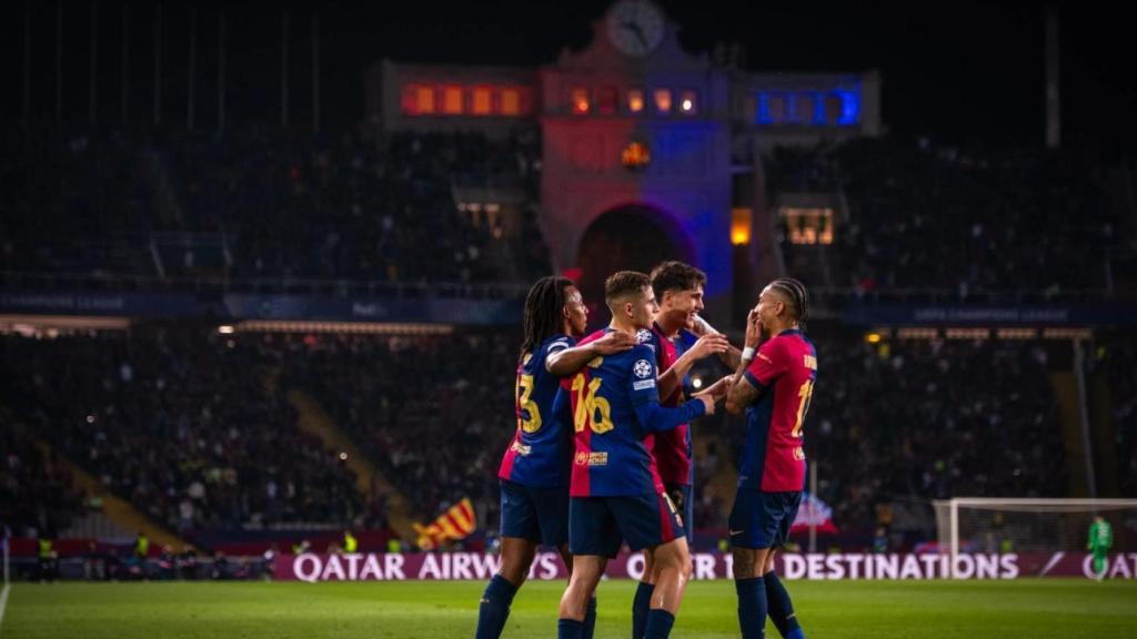 Los jugadores del Barça celebran un gol contra el Borussia Dortmund en la ida de los cuartos de final de la Champions League
