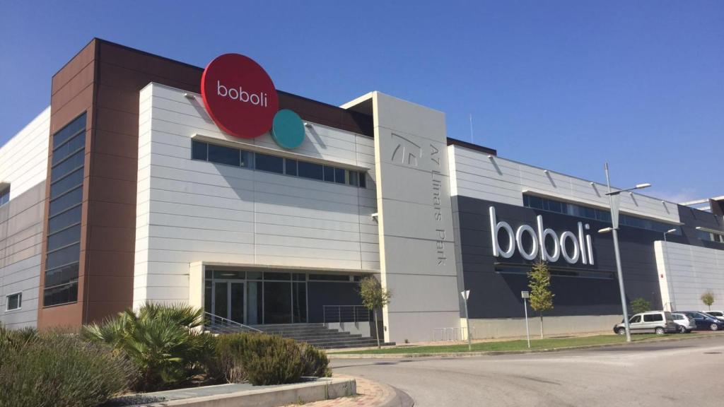 Exterior de la sede de Boboli en Llinars del Vallès