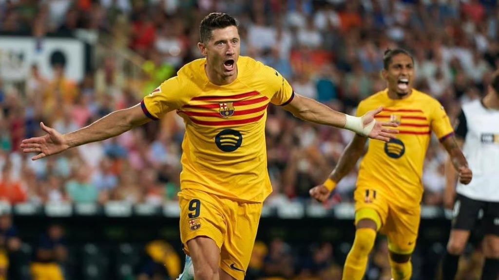 Lewandowski, con la mano vendada