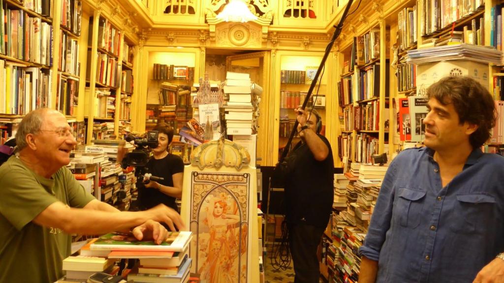 Josep Morales en la librería Sant Jordi