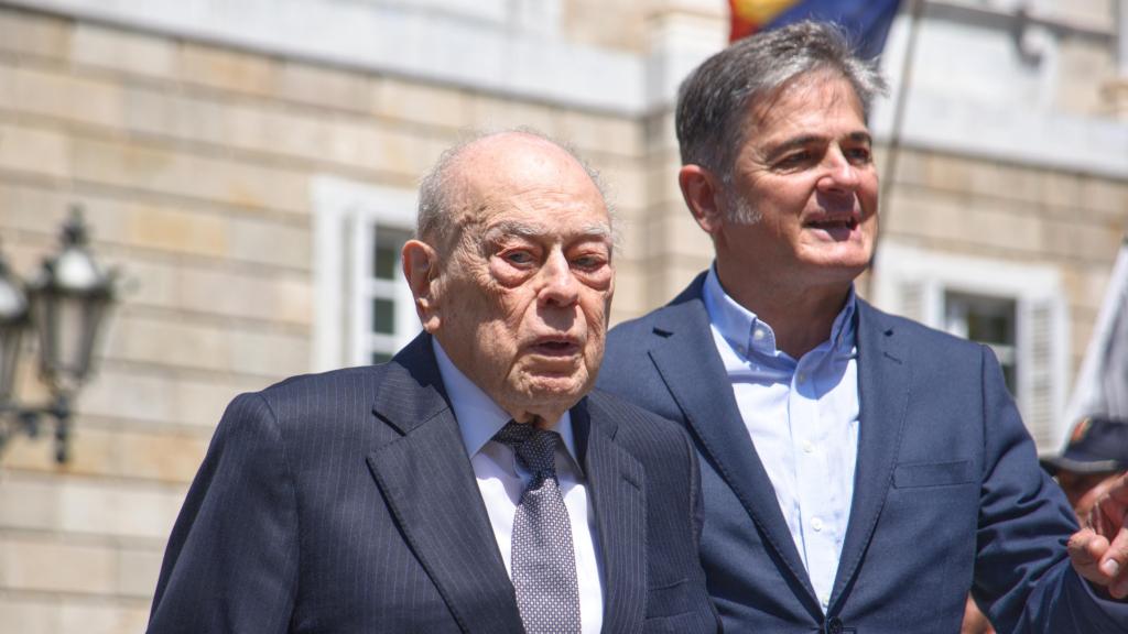 Imagen de archivo de Jordi Pujol, junto a su hijo Oriol Pujol Ferrusola