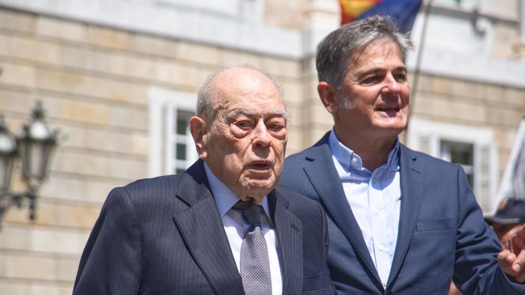 Imagen de archivo de Jordi Pujol, junto a su hijo Oriol Pujol Ferrusola