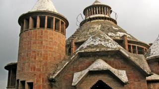 El abandonado castillo modernista de Cataluña diseñado como hospital, Can Rectoret