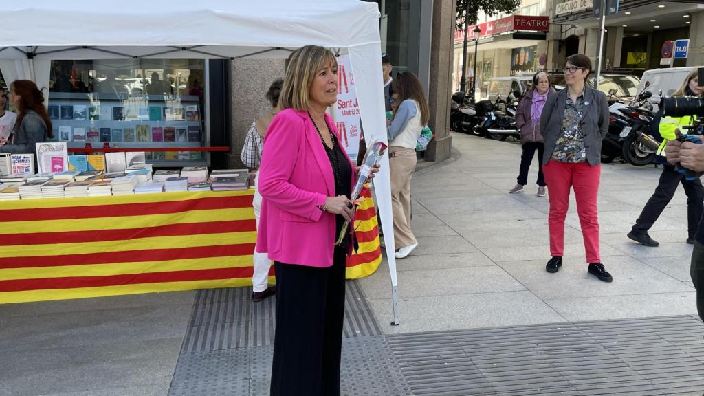 La delegada del Govern en Madrid, Nuria Marin, ha participado de forma activa en Sant Jordi en la capital / CG