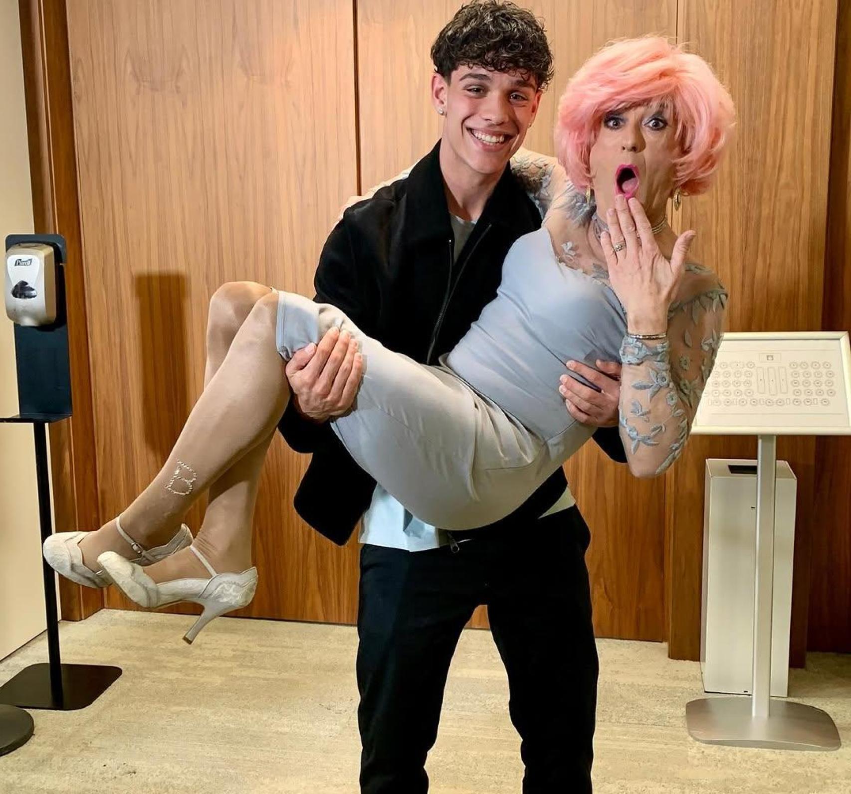 Héctor Fort y la activista Brigitta Lamoure, durante una gala benéfica