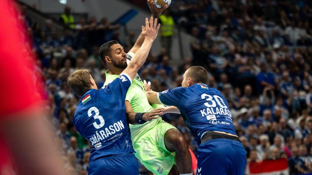 Melvyn Richardson, durante el Pick Szeged-Barça de balonmano de la Champions League