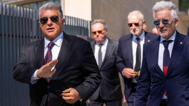 Joan Laporta llegando al funeral de Prenafeta en el Tanatorio de Sant Gervasi