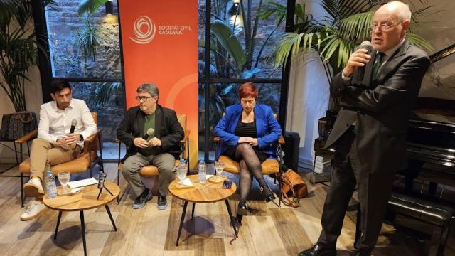 Iván Teruel, Manel Manchón, Anna Grau y el historiador Jordi Canal, en el debate de Societat Civil Catalana