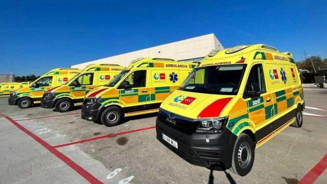 Vehículos de transporte sanitario de Sanir, que pilotará las ambulancias del Ebro