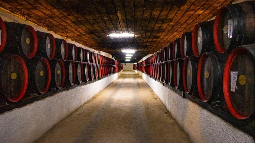 Interior de una bodega.
