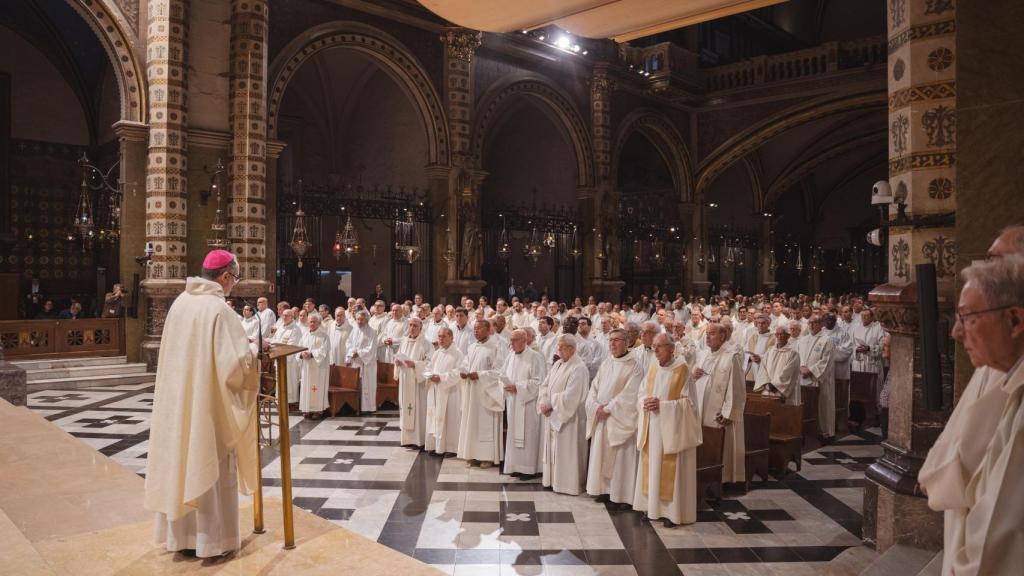 Joan Planellas, arzobispo de Tarragona, preside una misa del clero catalán en la Abadía de Montserrat en octubre de 2024