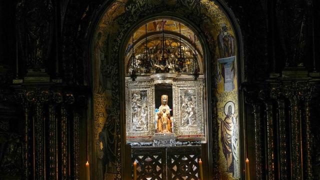 La Moreneta o Virgen de Montserrat aguarda a su procesión por los actos del 'Mil·lenari'