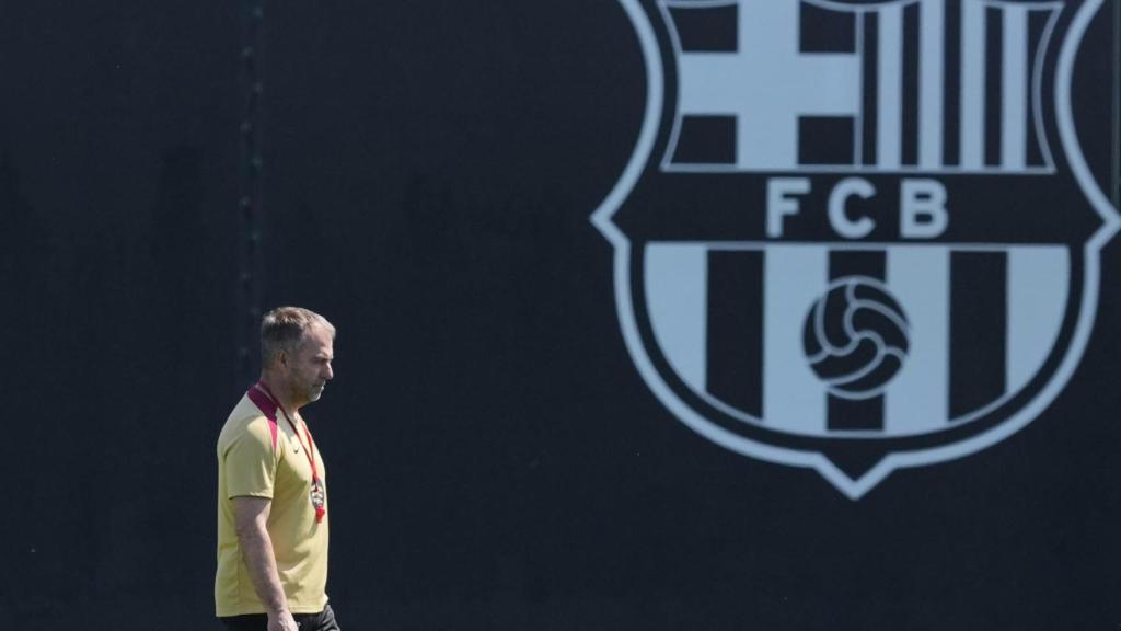 Hansi Flick, en el entrenamiento de este martes, antes del Barça-Inter