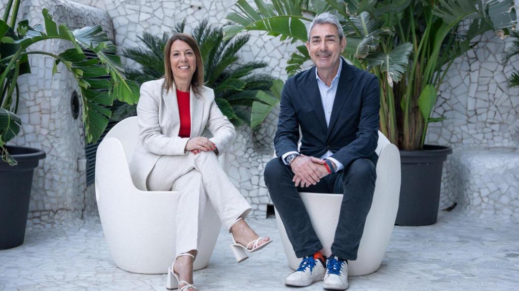 Cristina Vallejo y Jorge Navarro en la presentación de su precandidatura