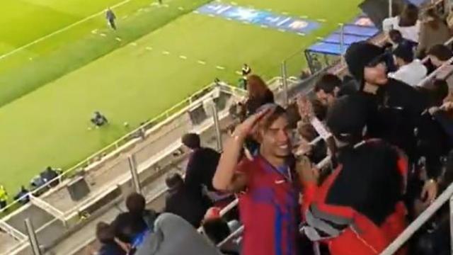 Mounir, padre de Lamine Yamal, celebra el golazo de su hijo contra el Inter