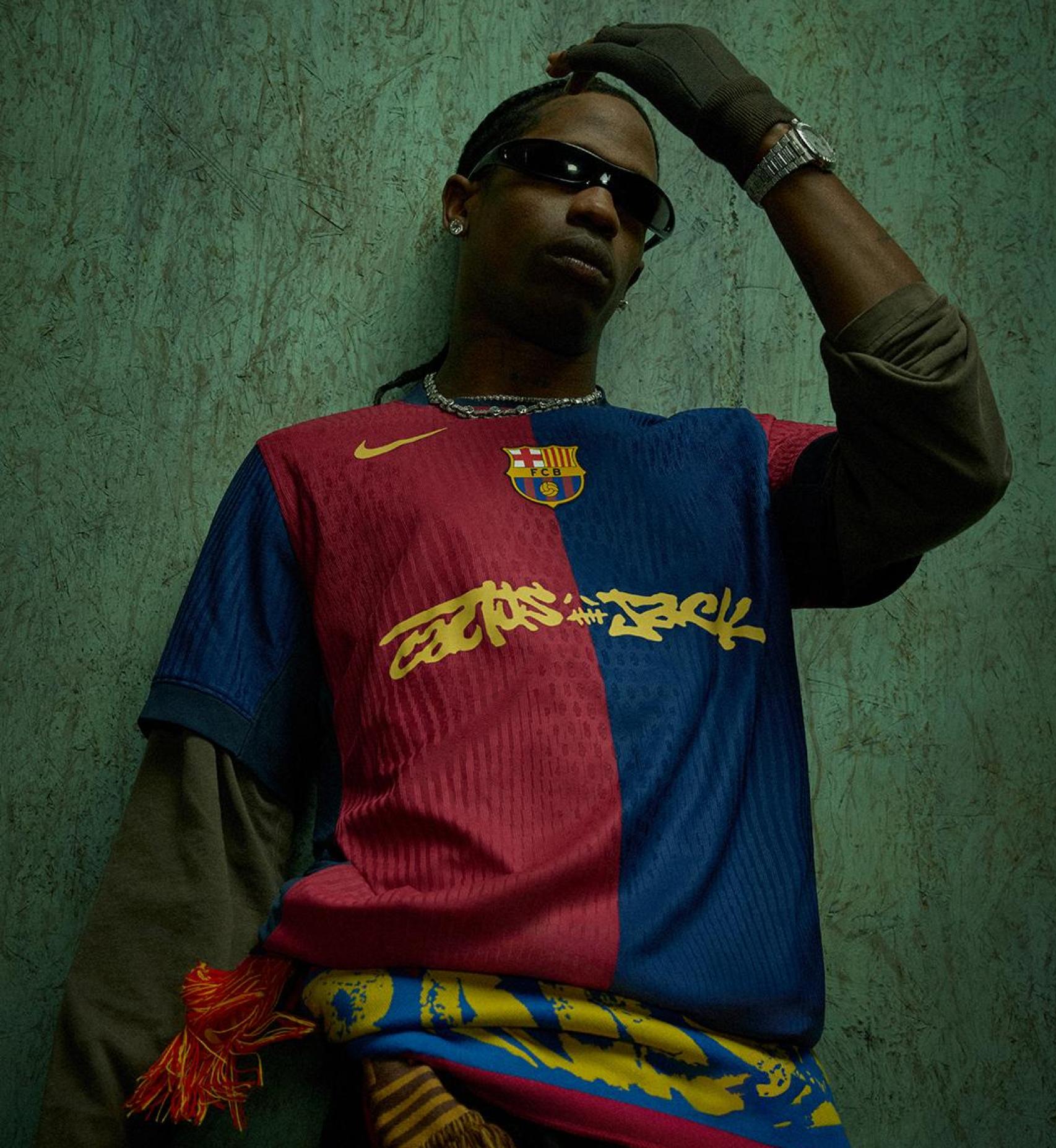 Travis Scott con la camiseta del Barça