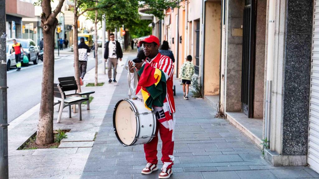 Effah Kingsford ( Sisplau ), aficionado del Girona.