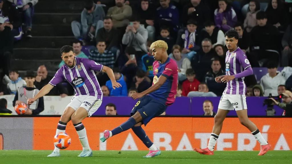 Lamine Yamal la toca con clase en Valladolid