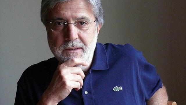 El poeta Eloy Sánchez Rosillo