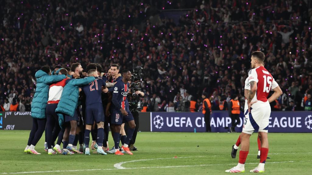 Los jugadores del PSG celebran el pase a la final de la Champions League ante el Arsenal