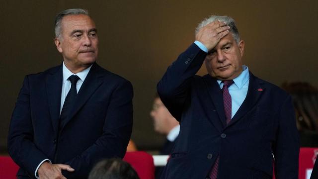 El presidente del Barça, Joan Laporta, y el vicepresidente deportivo, Rafa Yuste, durante el Inter-Bar (1)